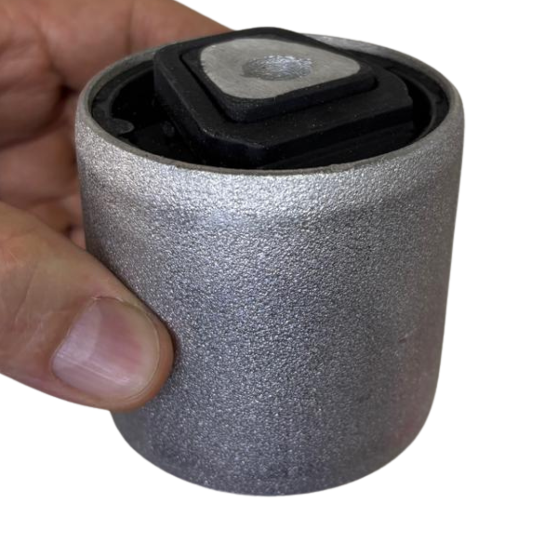 BUCHA BRAÇO CURVO BMW 530 2003-2010