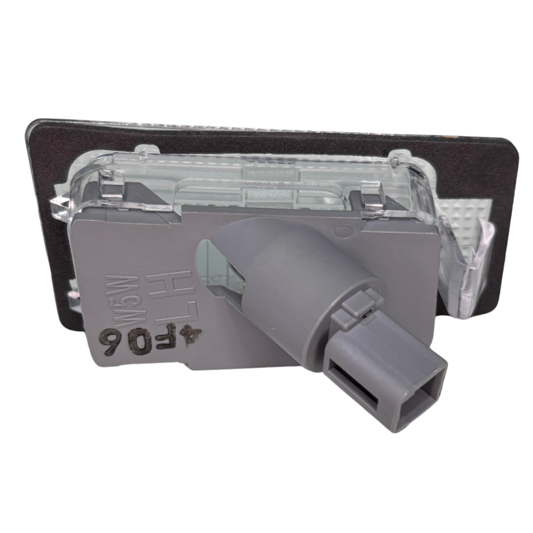 LANTERNA DE PLACA ESQUERDA ORIGINAL KIA CERATO 2013 A 2019