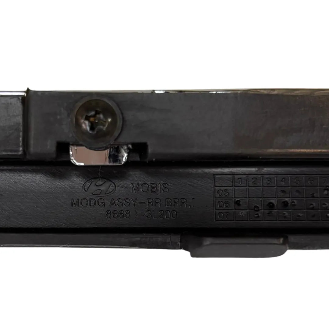 Moldura Friso do Para-choque Traseira Direita Hyundai Azera 2006 a 2010 Original Mobis